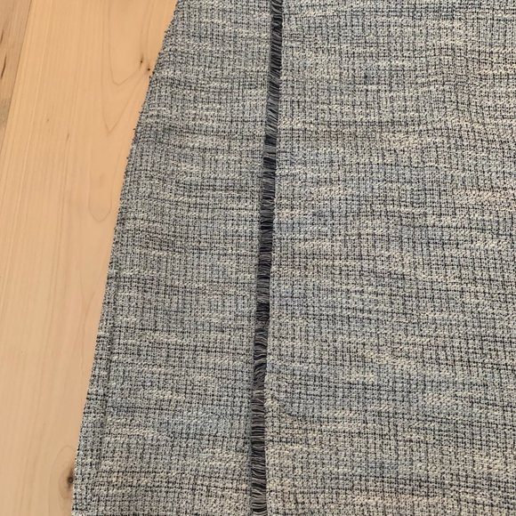 Skirt - Picture 2 of 7